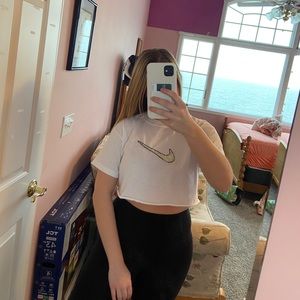 Nike Crop Top
